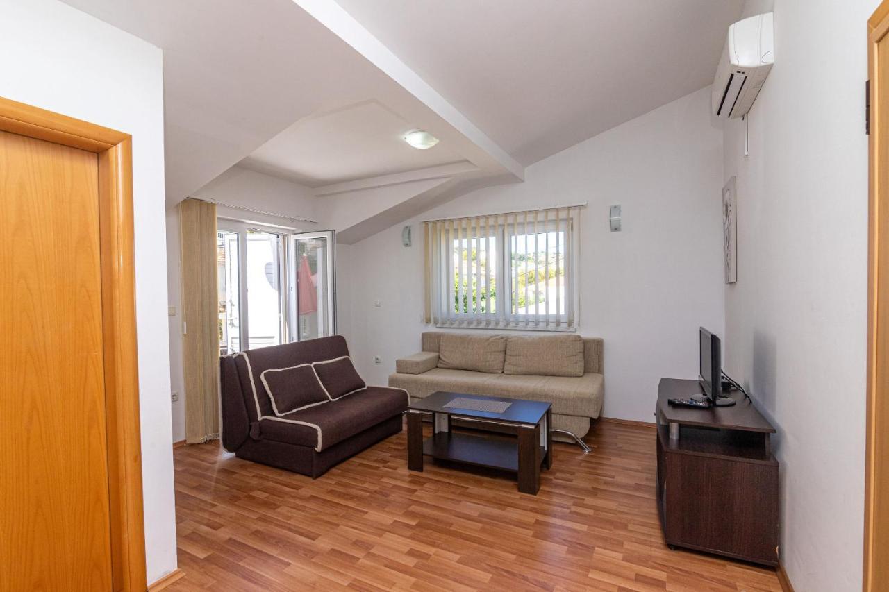 Apartments Janja Trogir Ngoại thất bức ảnh