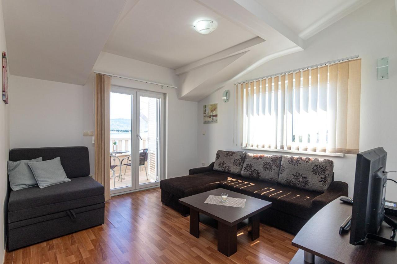 Apartments Janja Trogir Ngoại thất bức ảnh