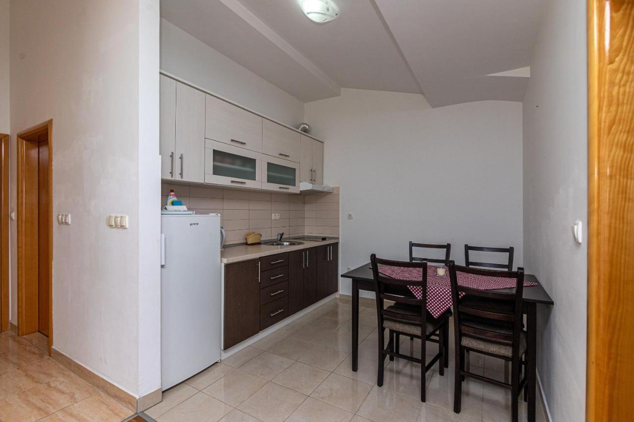 Apartments Janja Trogir Ngoại thất bức ảnh